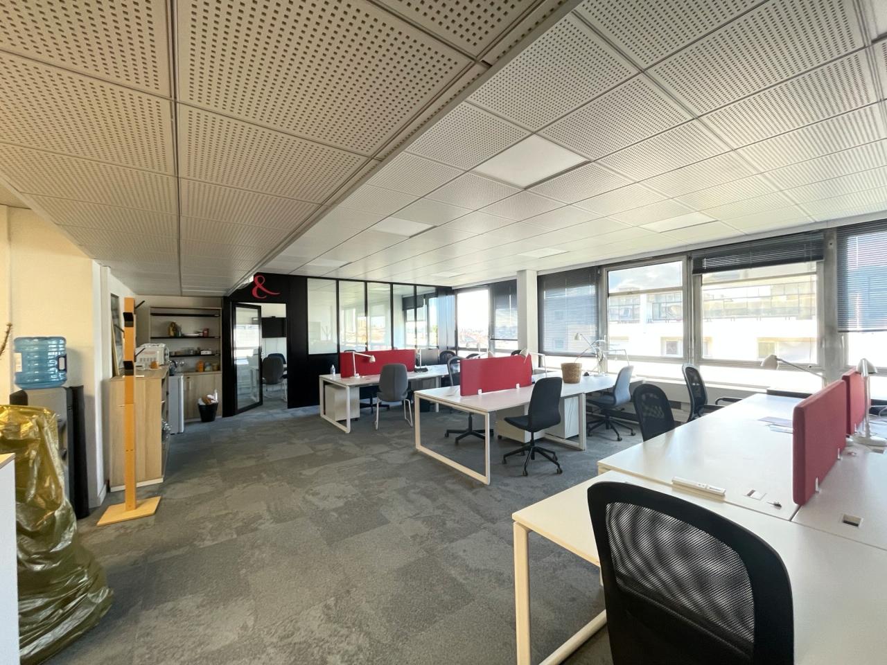 Bureau Bordeaux 657m² Location bureau Bordeaux Gironde OLBUR2532135 9
